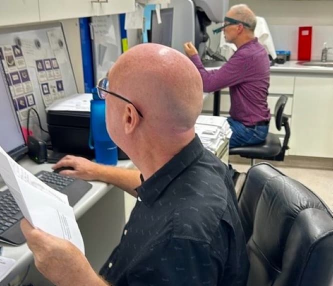 Andrew and Mike working in the Sydney lab